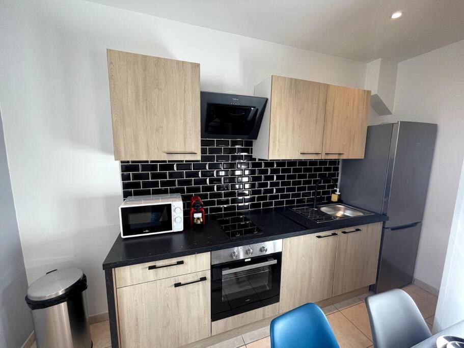 Apartment T2 Pour 3 Personnes *